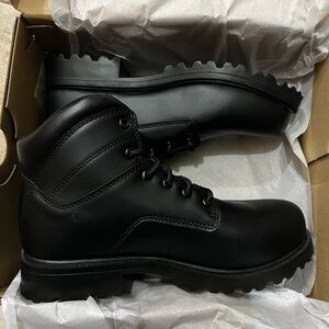 Brahma boots new in box